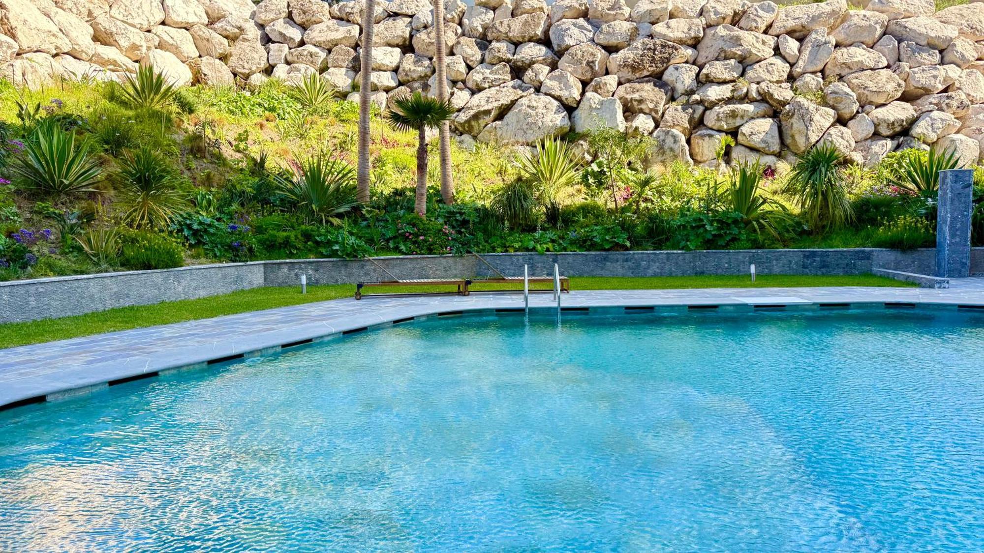 Confort Vue I Piscine Et Parking I Exclusivement Aux Familles Tanger