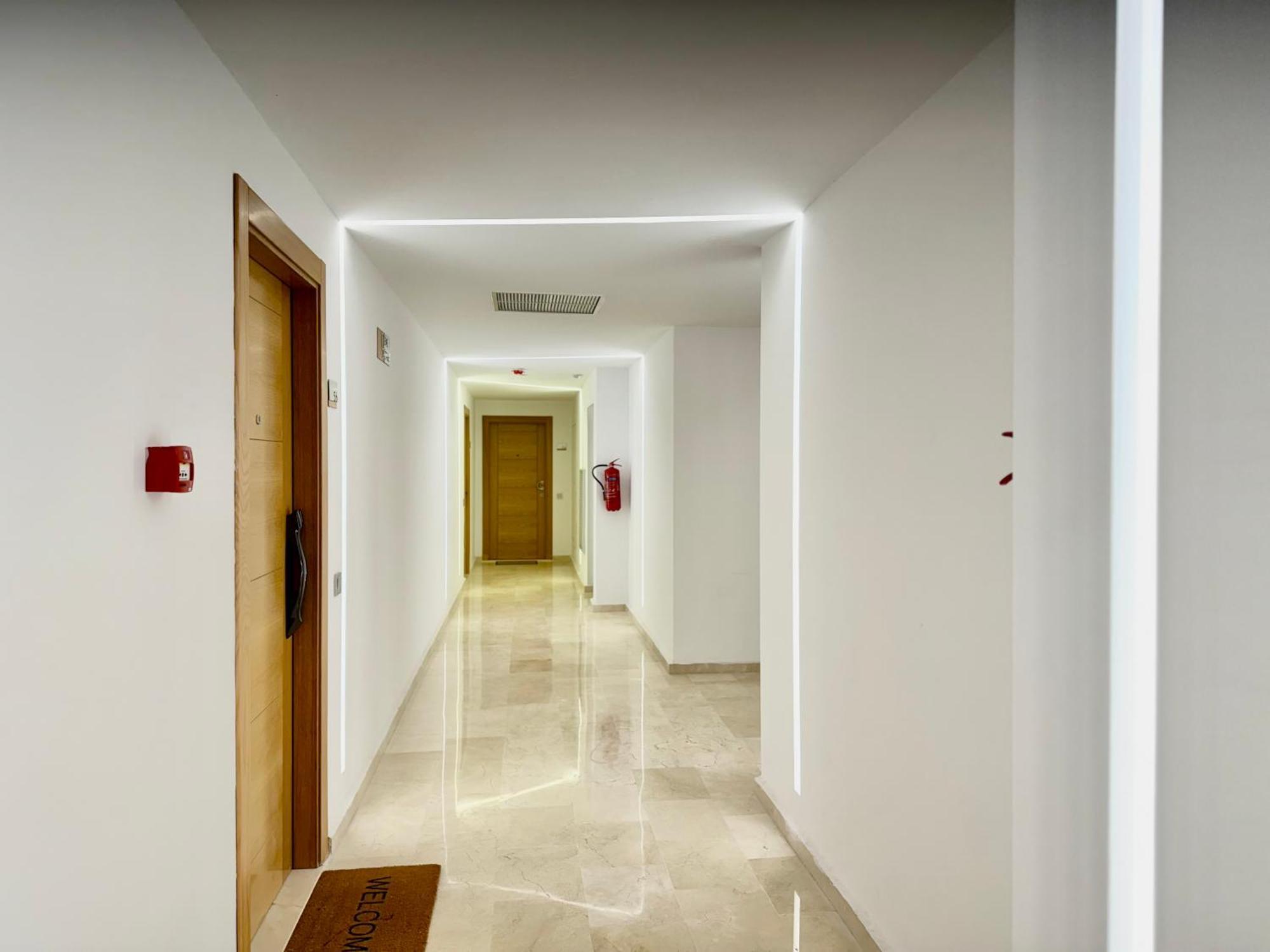 Confort Vue I Piscine Et Parking I Exclusivement Aux Familles Apartment Tangier